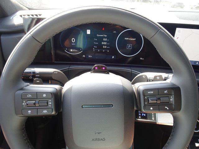 new 2025 Hyundai Santa Fe car, priced at $48,652