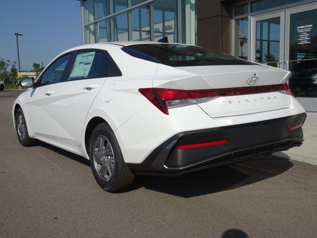 new 2025 Hyundai Elantra car, priced at $24,034