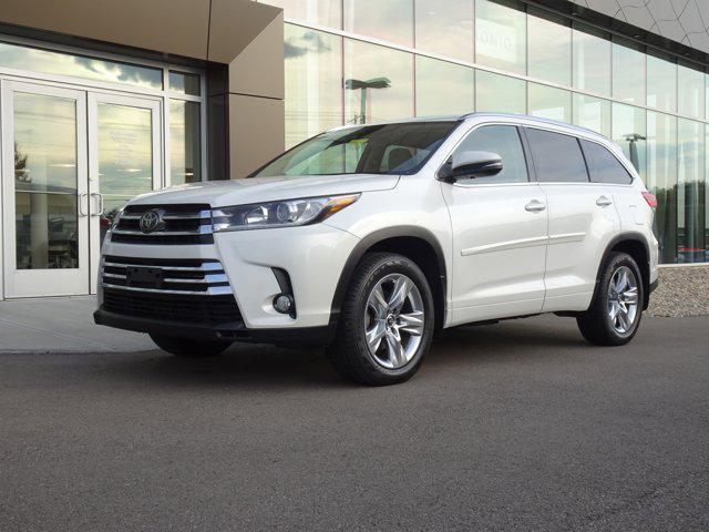 used 2017 Toyota Highlander car, priced at $18,282