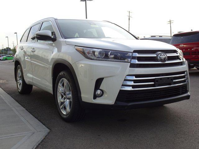 used 2017 Toyota Highlander car, priced at $18,282