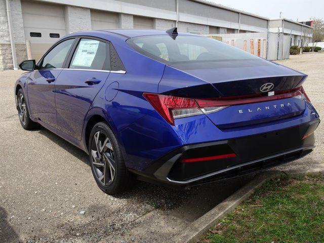 new 2025 Hyundai Elantra car, priced at $27,555