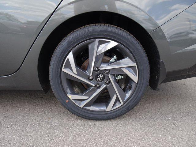 new 2025 Hyundai Elantra car, priced at $27,545