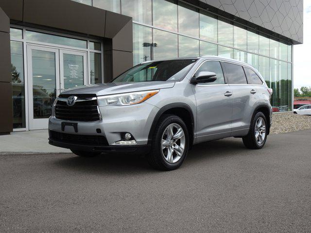 used 2015 Toyota Highlander car, priced at $16,800