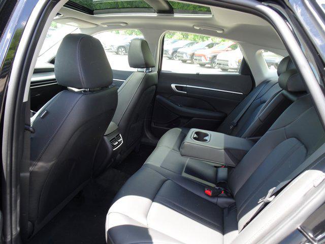 new 2025 Hyundai Sonata Hybrid car, priced at $39,400