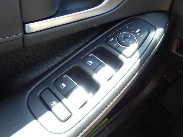 new 2025 Hyundai Sonata Hybrid car, priced at $39,400