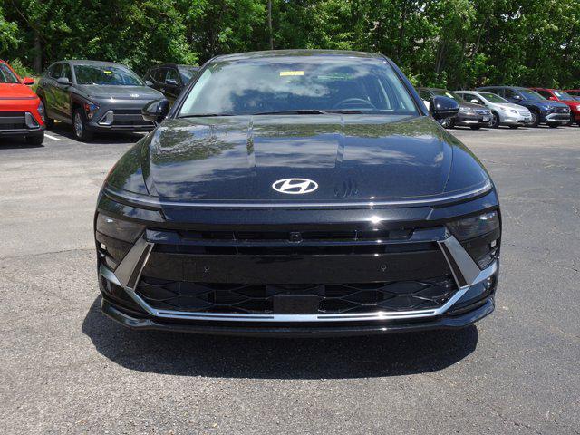 new 2025 Hyundai Sonata Hybrid car, priced at $39,400