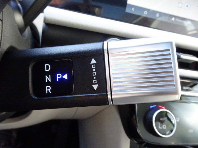 new 2025 Hyundai TUCSON Hybrid car, priced at $39,020