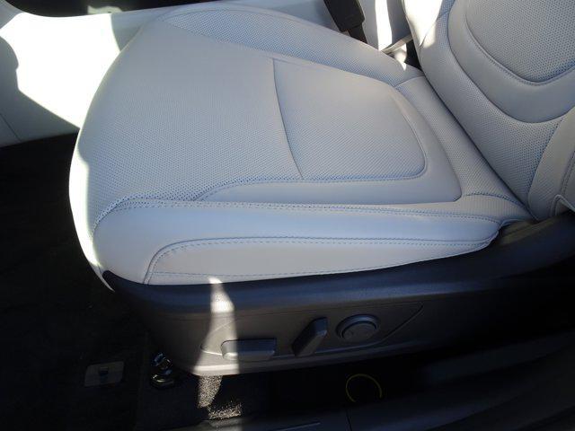 new 2025 Hyundai TUCSON Hybrid car, priced at $39,020