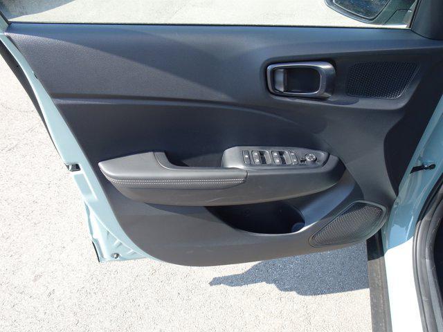 new 2025 Hyundai Venue car, priced at $25,540