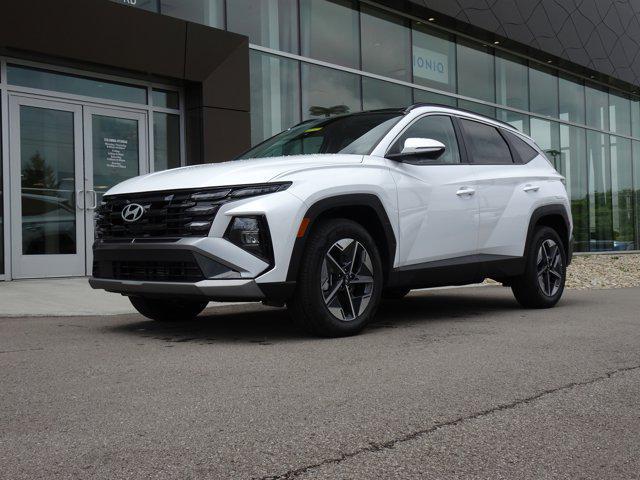 new 2025 Hyundai TUCSON Hybrid car, priced at $39,040