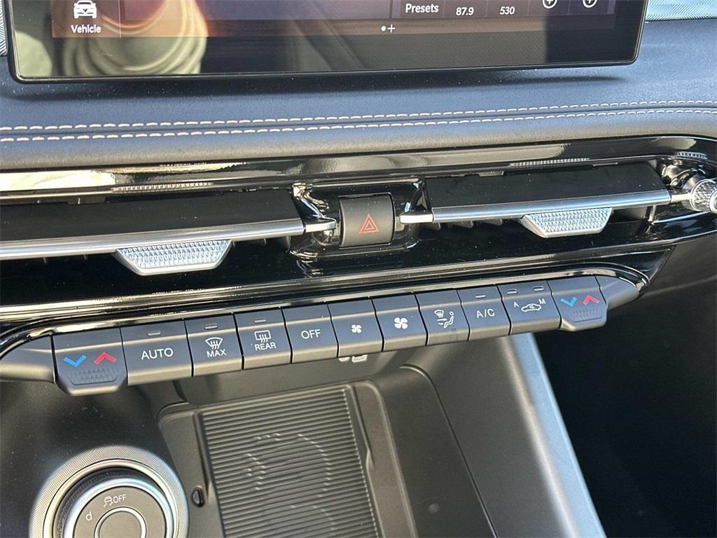 new 2025 Alfa Romeo Tonale car, priced at $43,380