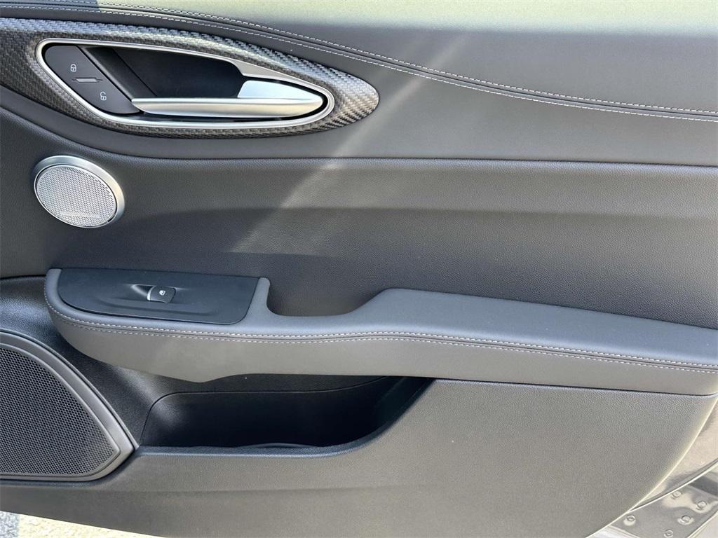 new 2024 Alfa Romeo Giulia car, priced at $85,325