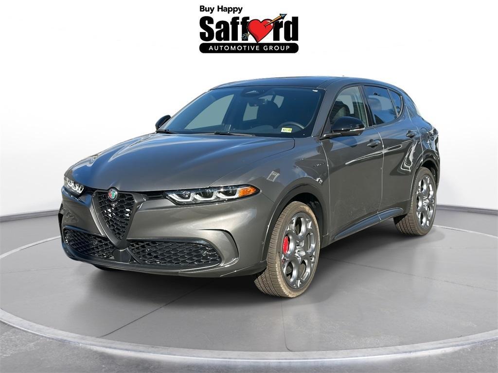 new 2024 Alfa Romeo Tonale car, priced at $48,645