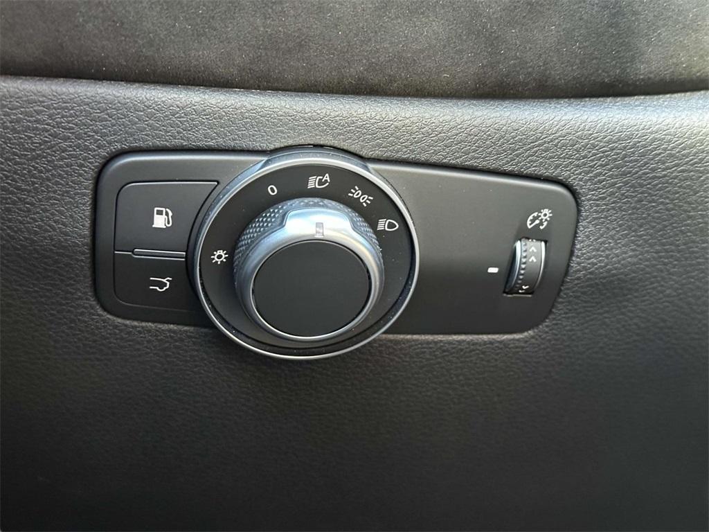 new 2024 Alfa Romeo Tonale car, priced at $48,645