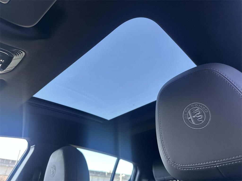 new 2025 Alfa Romeo Tonale car, priced at $46,385