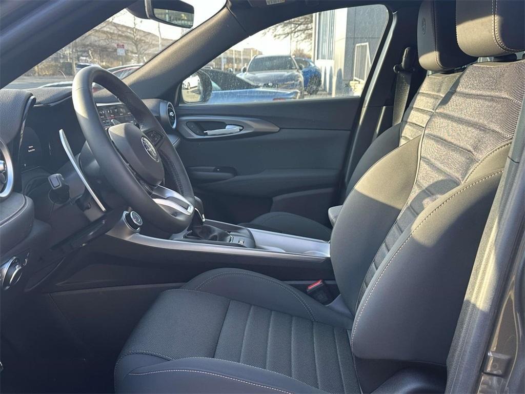 new 2024 Alfa Romeo Tonale car, priced at $46,300