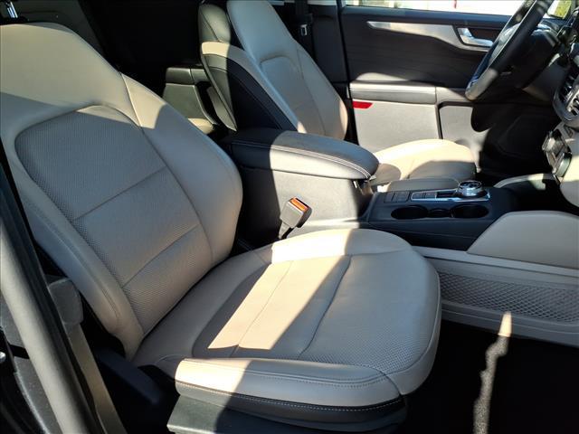 used 2022 Ford Escape car, priced at $23,995