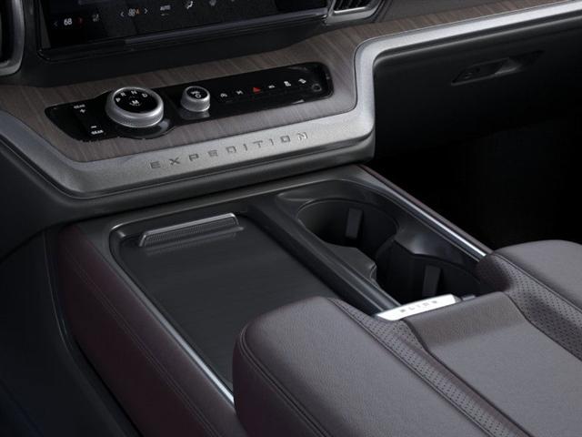 new 2025 Ford Expedition car, priced at $87,505