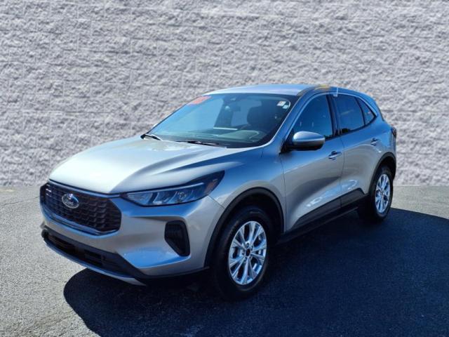 used 2023 Ford Escape car, priced at $25,899