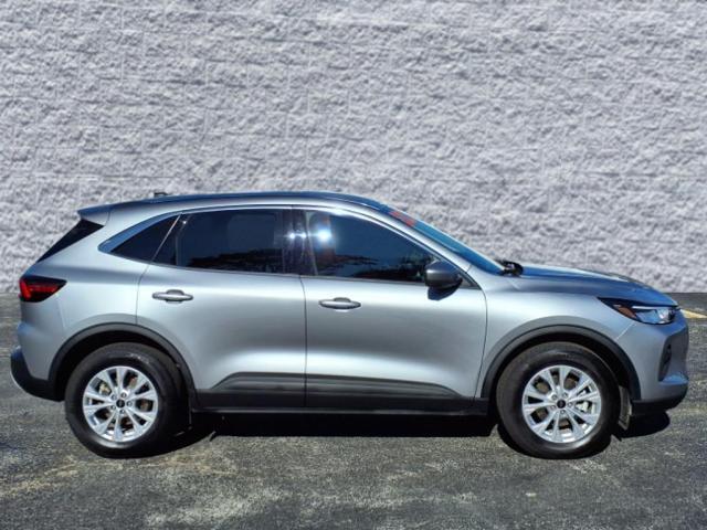 used 2023 Ford Escape car, priced at $25,899