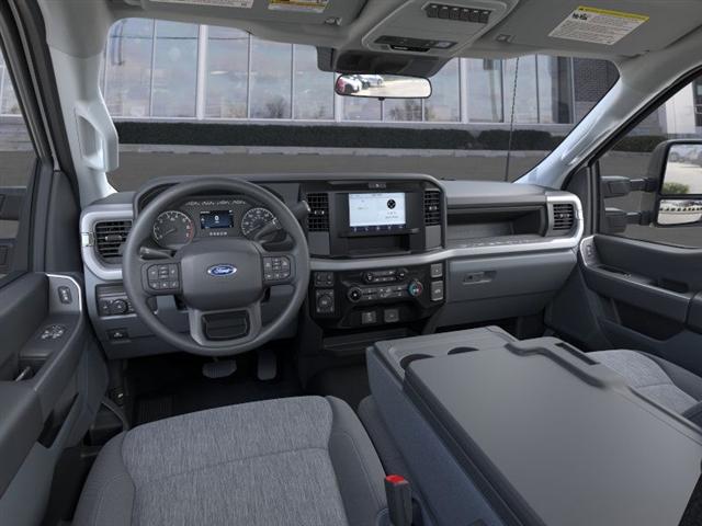 new 2025 Ford F-250 car, priced at $48,253