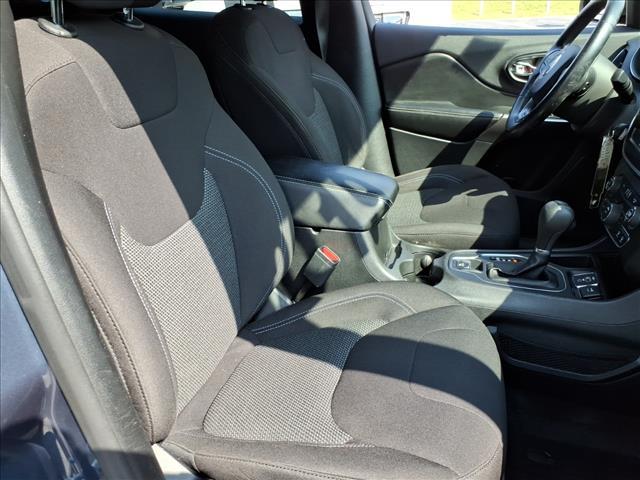 used 2019 Jeep Cherokee car, priced at $12,995
