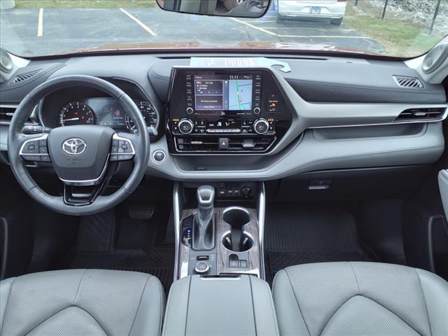 used 2021 Toyota Highlander car, priced at $36,353