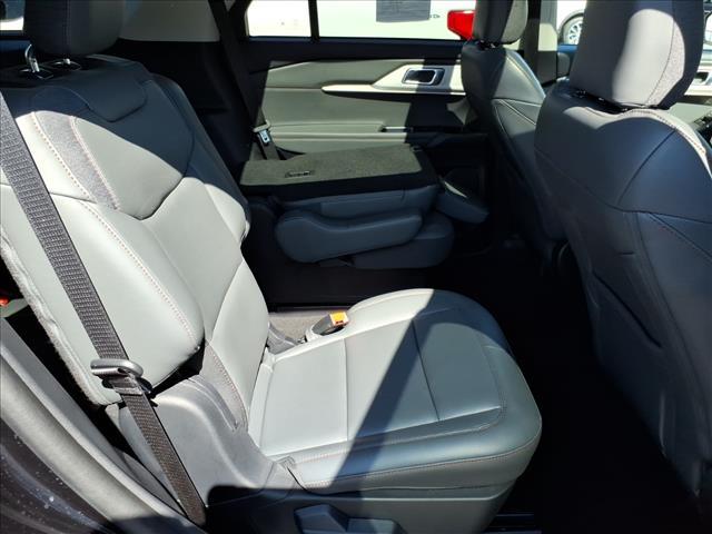 used 2025 Ford Explorer car, priced at $40,995