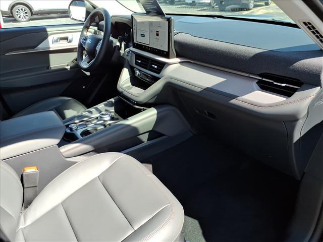 used 2025 Ford Explorer car, priced at $40,995