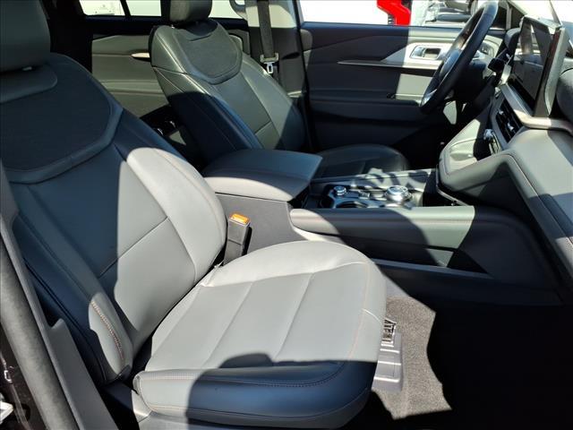 used 2025 Ford Explorer car, priced at $40,995