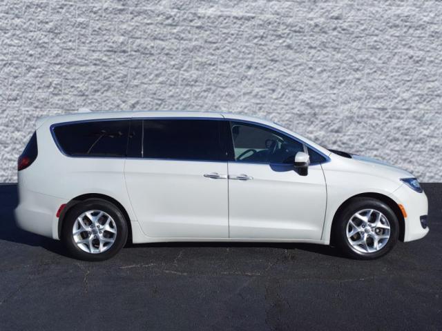 used 2017 Chrysler Pacifica car, priced at $16,294