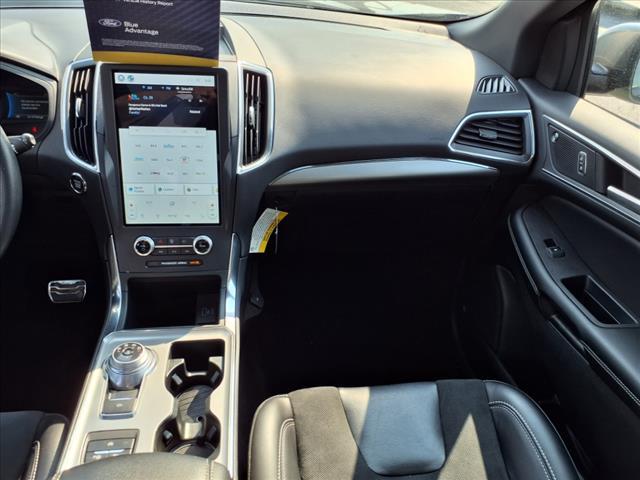 used 2022 Ford Edge car, priced at $32,995