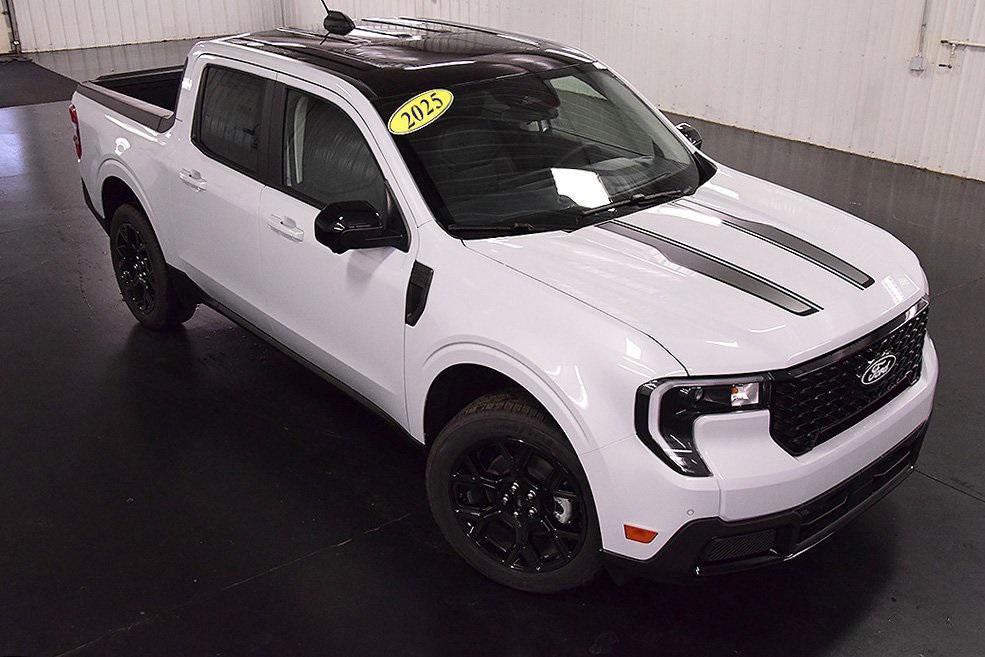 new 2025 Ford Maverick car, priced at $40,622