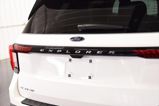 new 2025 Ford Explorer car, priced at $49,200