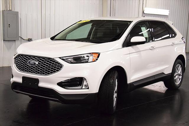 new 2024 Ford Edge car, priced at $36,583