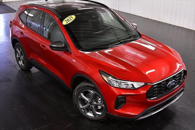 new 2025 Ford Escape car, priced at $33,928