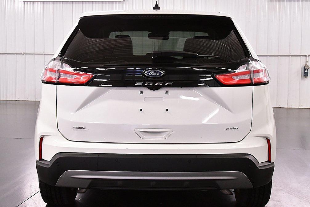 used 2022 Ford Edge car, priced at $25,000