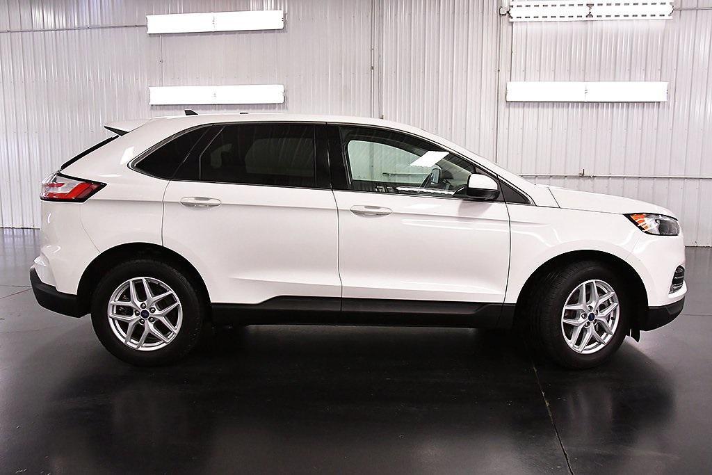 used 2022 Ford Edge car, priced at $25,000