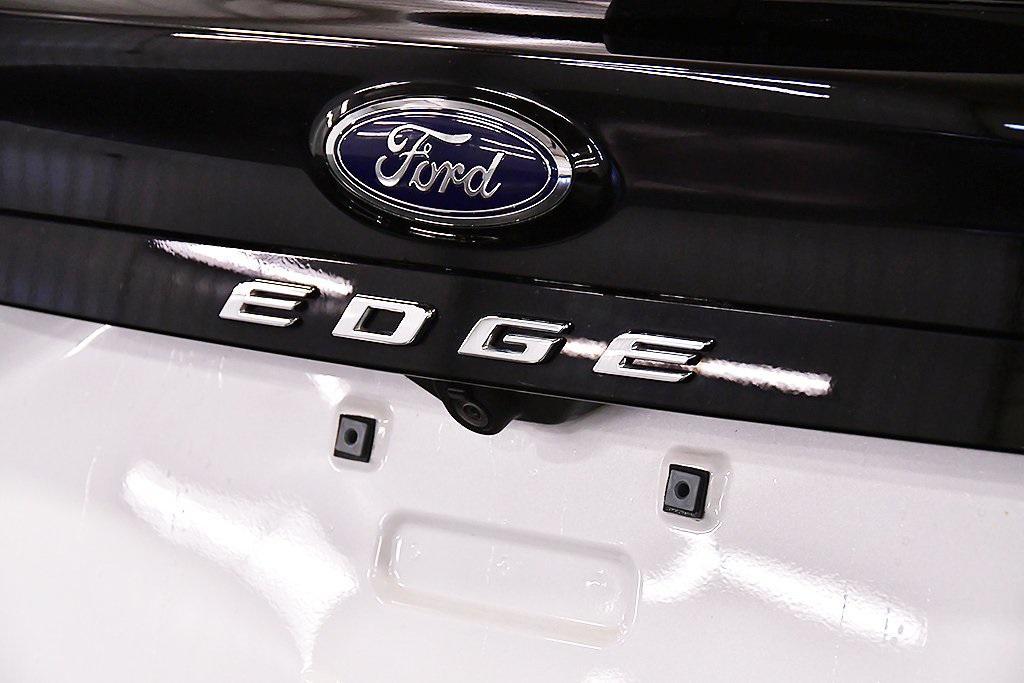 used 2022 Ford Edge car, priced at $25,000