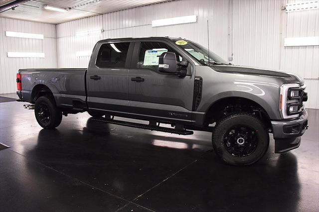 new 2025 Ford F-350 car, priced at $72,550