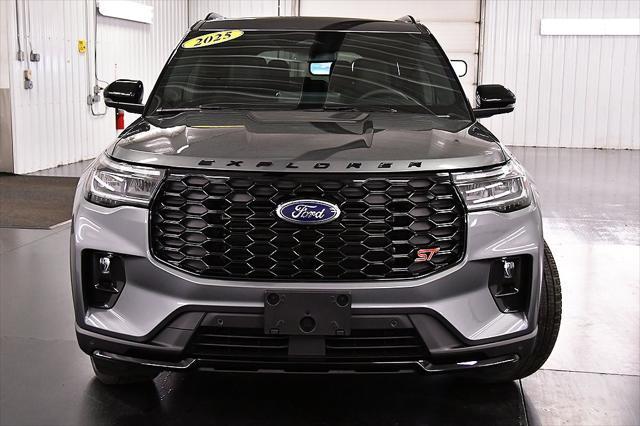 new 2025 Ford Explorer car, priced at $60,895