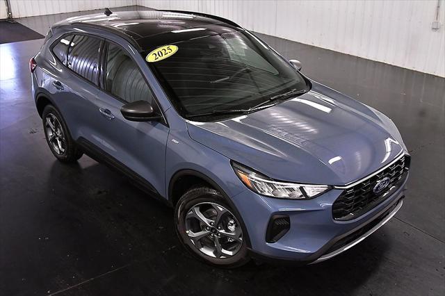 new 2025 Ford Escape car, priced at $32,979