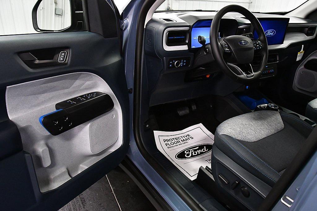 new 2025 Ford Maverick car, priced at $35,089