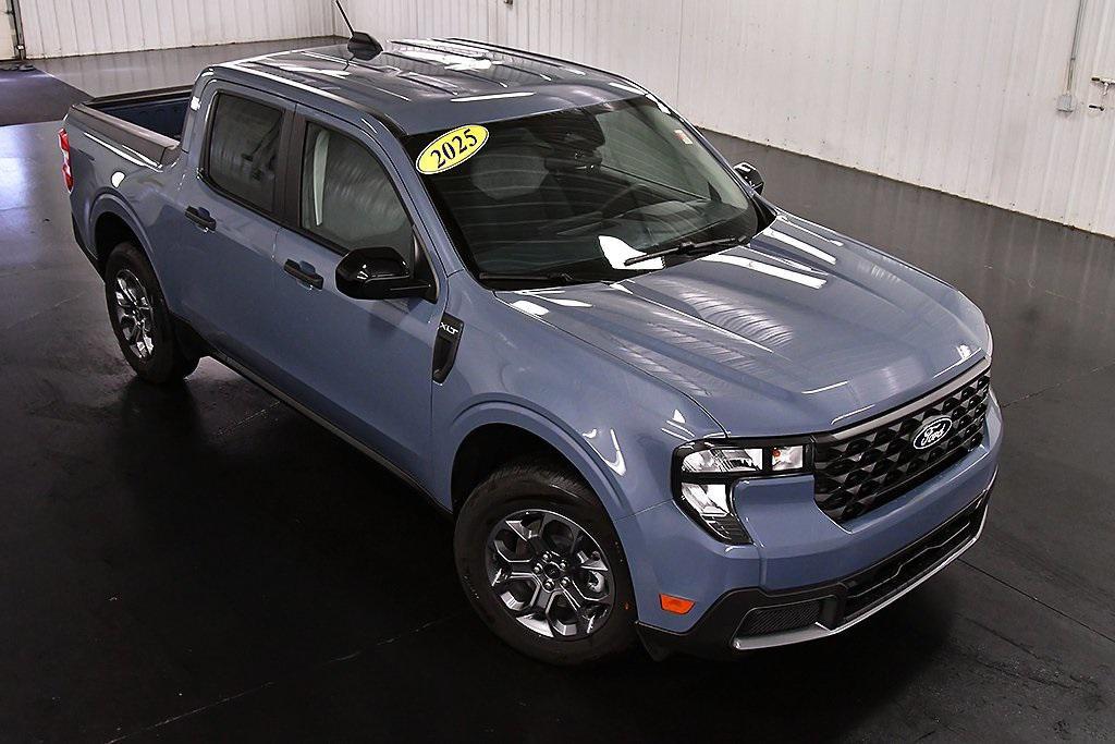new 2025 Ford Maverick car, priced at $35,089
