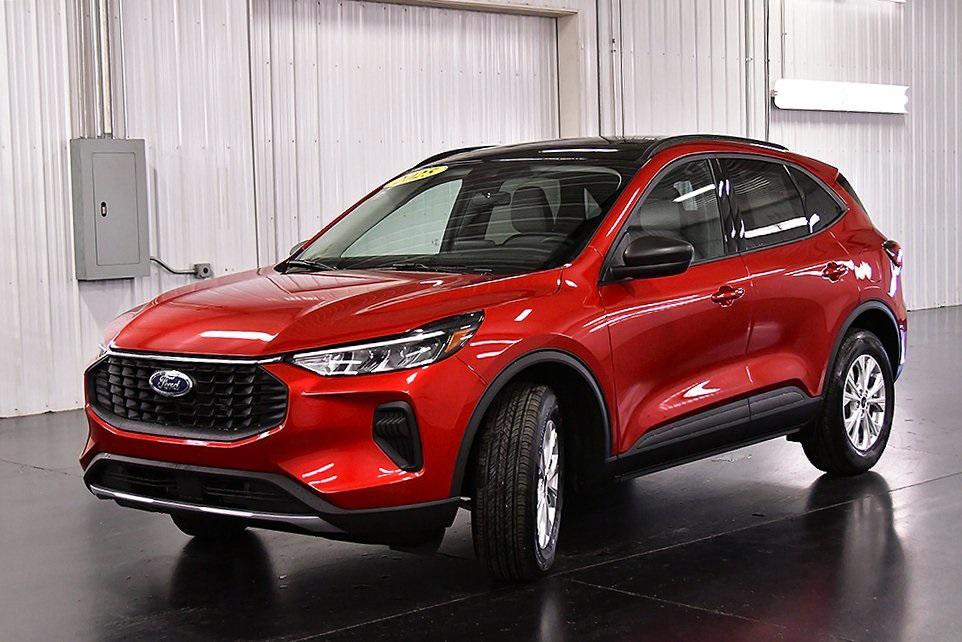 new 2025 Ford Escape car, priced at $29,621