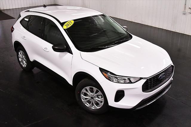 new 2025 Ford Escape car, priced at $32,040