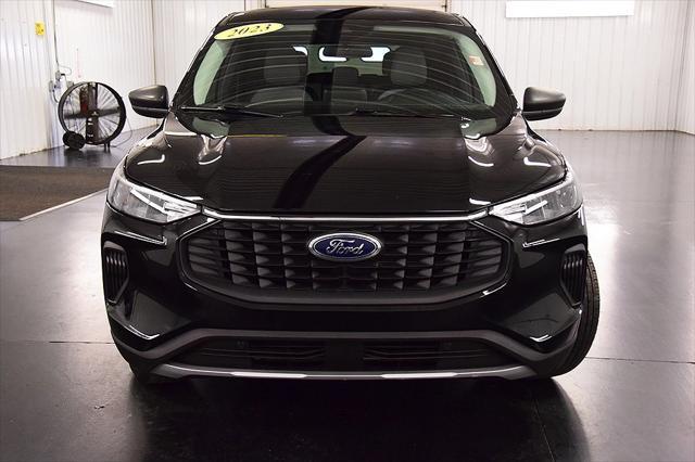 used 2023 Ford Escape car, priced at $24,998