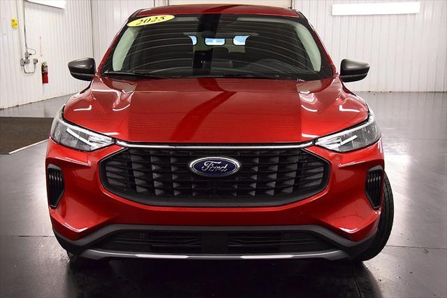 new 2025 Ford Escape car, priced at $30,950