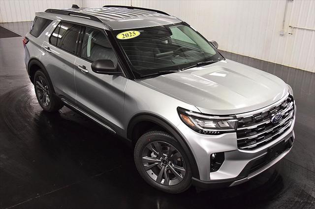 new 2025 Ford Explorer car, priced at $48,405