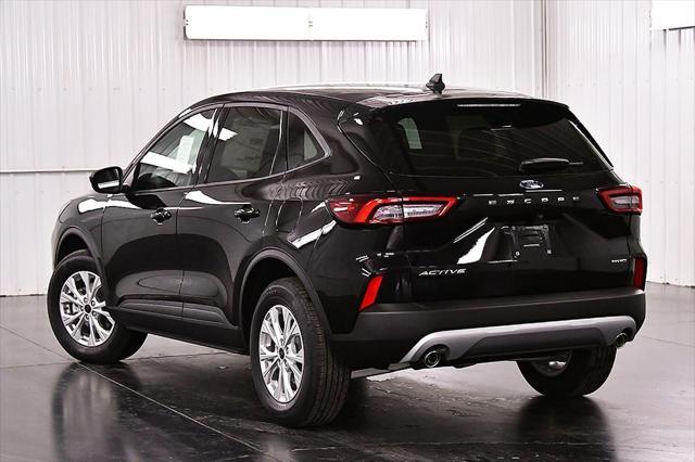 new 2025 Ford Escape car, priced at $32,040